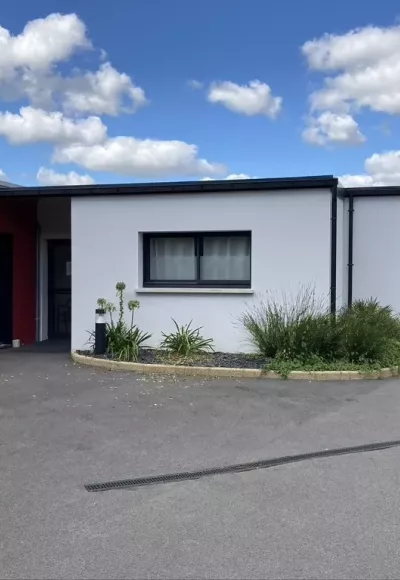 construction Cabinet médical 56